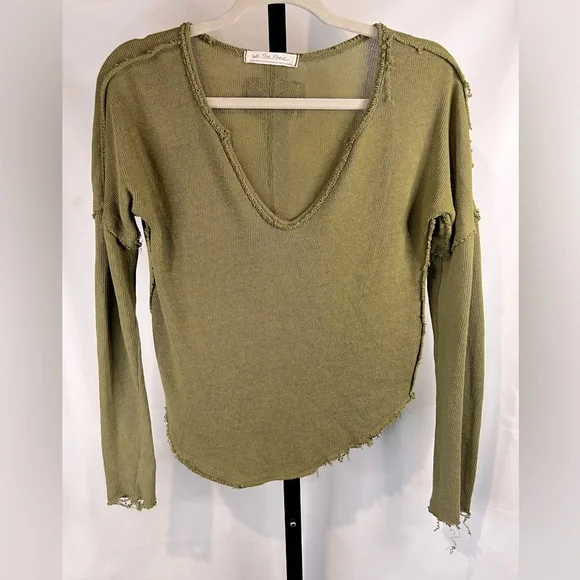 Free People Come And Get It Top in Green - Picture 4 of 7